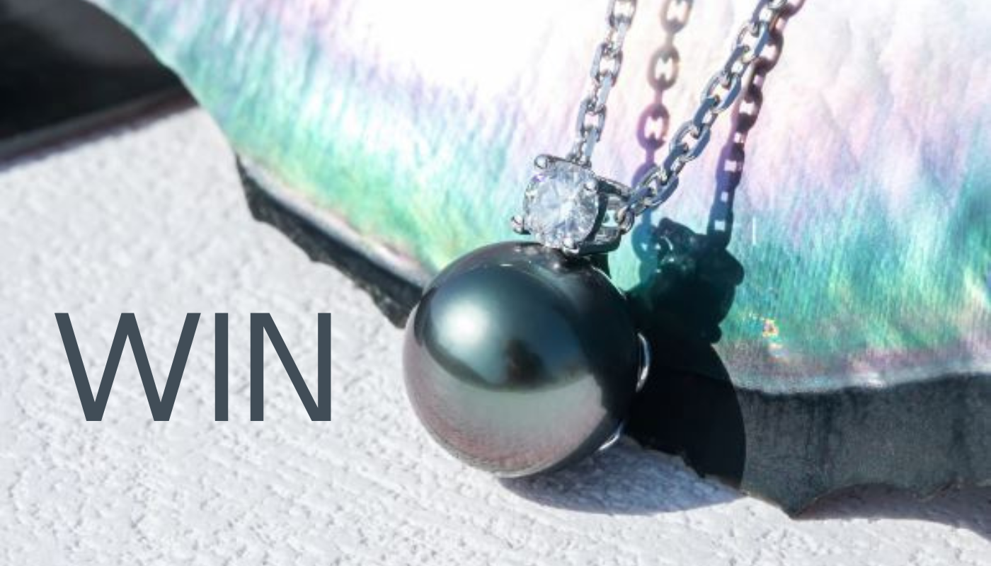 Floating black 2025 pearl necklace