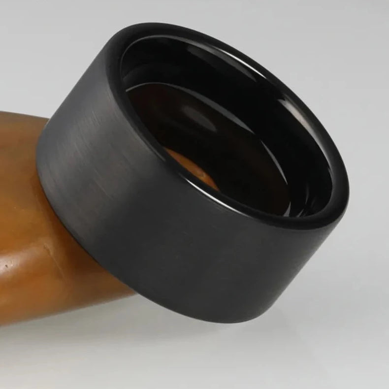 Holloway Jewellery Black Tungsten Carbide Mens Ring