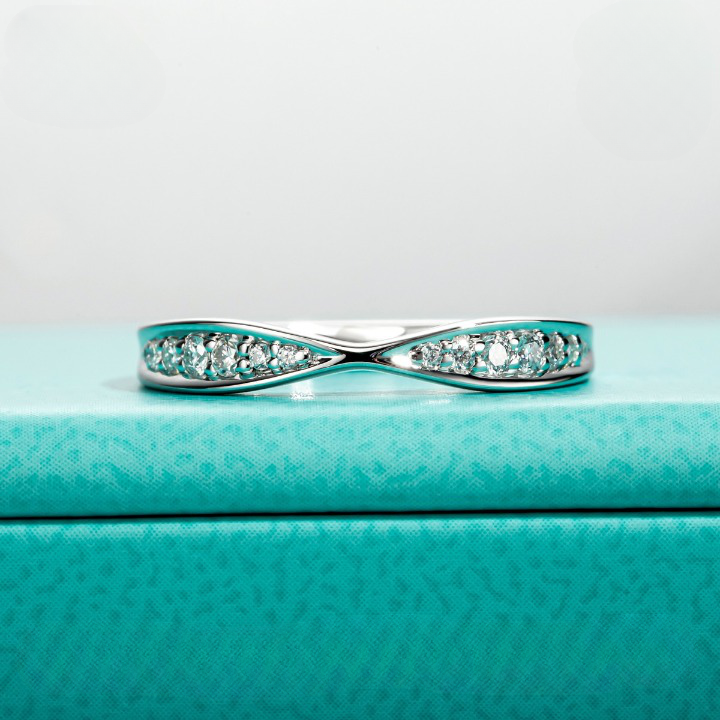 Holloway Jewellery Moissanite Diamond Ring US