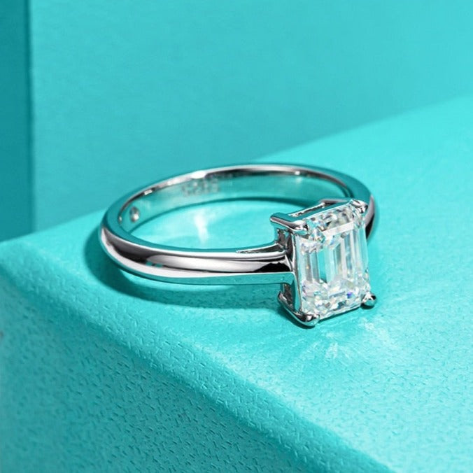 Moissanite Diamond Ring UK
