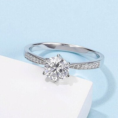 Engagement Ring Moissanite Diamond UK