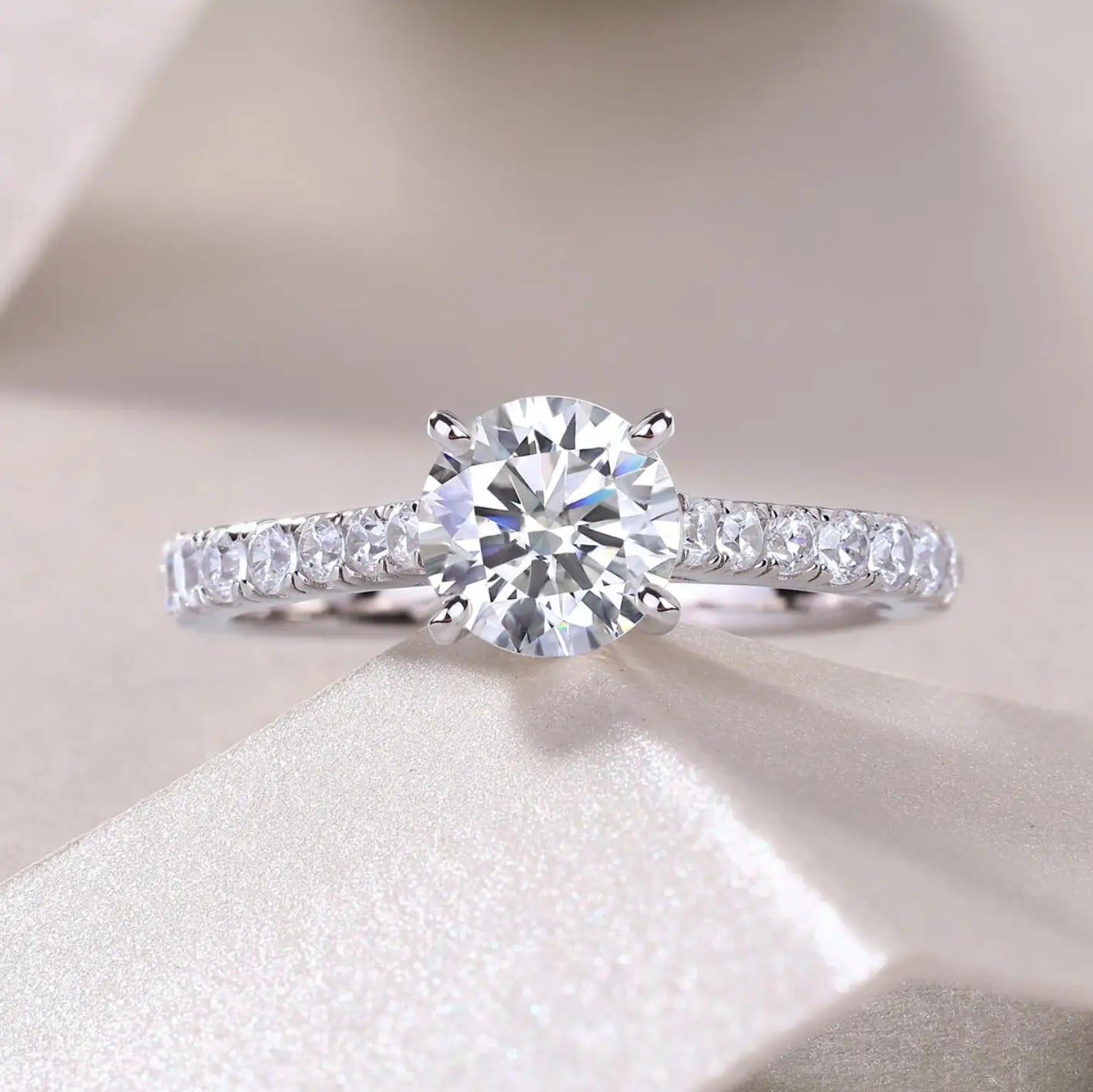 Holloway Jewellery Moissanite Diamond Ring