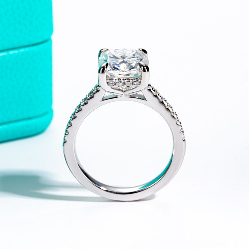 Cushion Cut Moissanite Diamond Ring