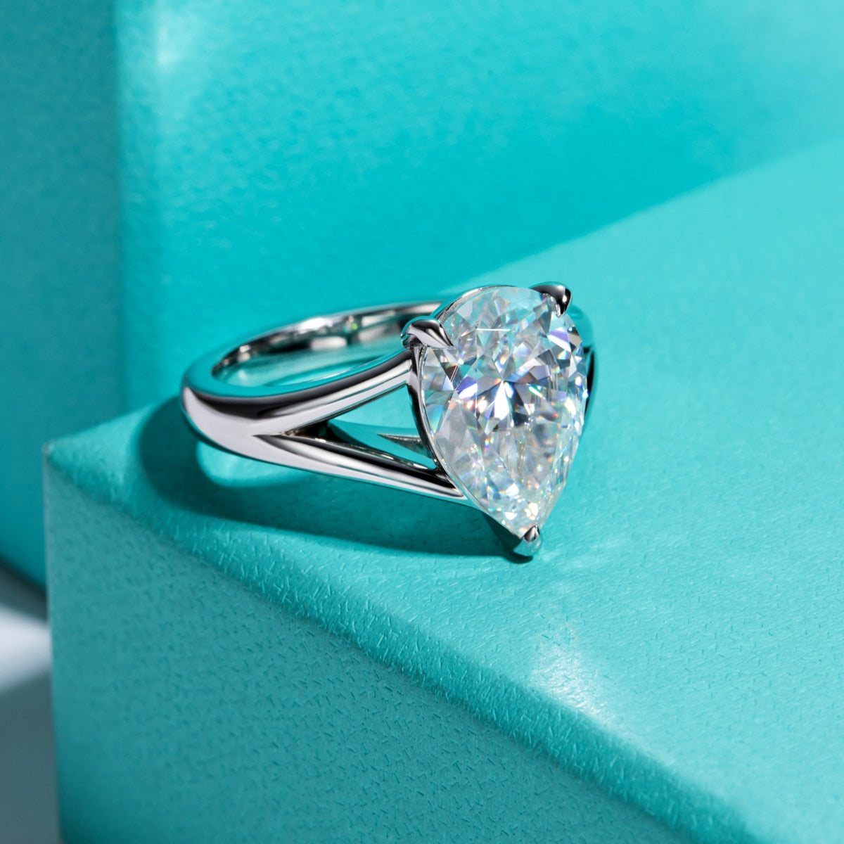 Sterling Silver Moissanite Diamond Ring