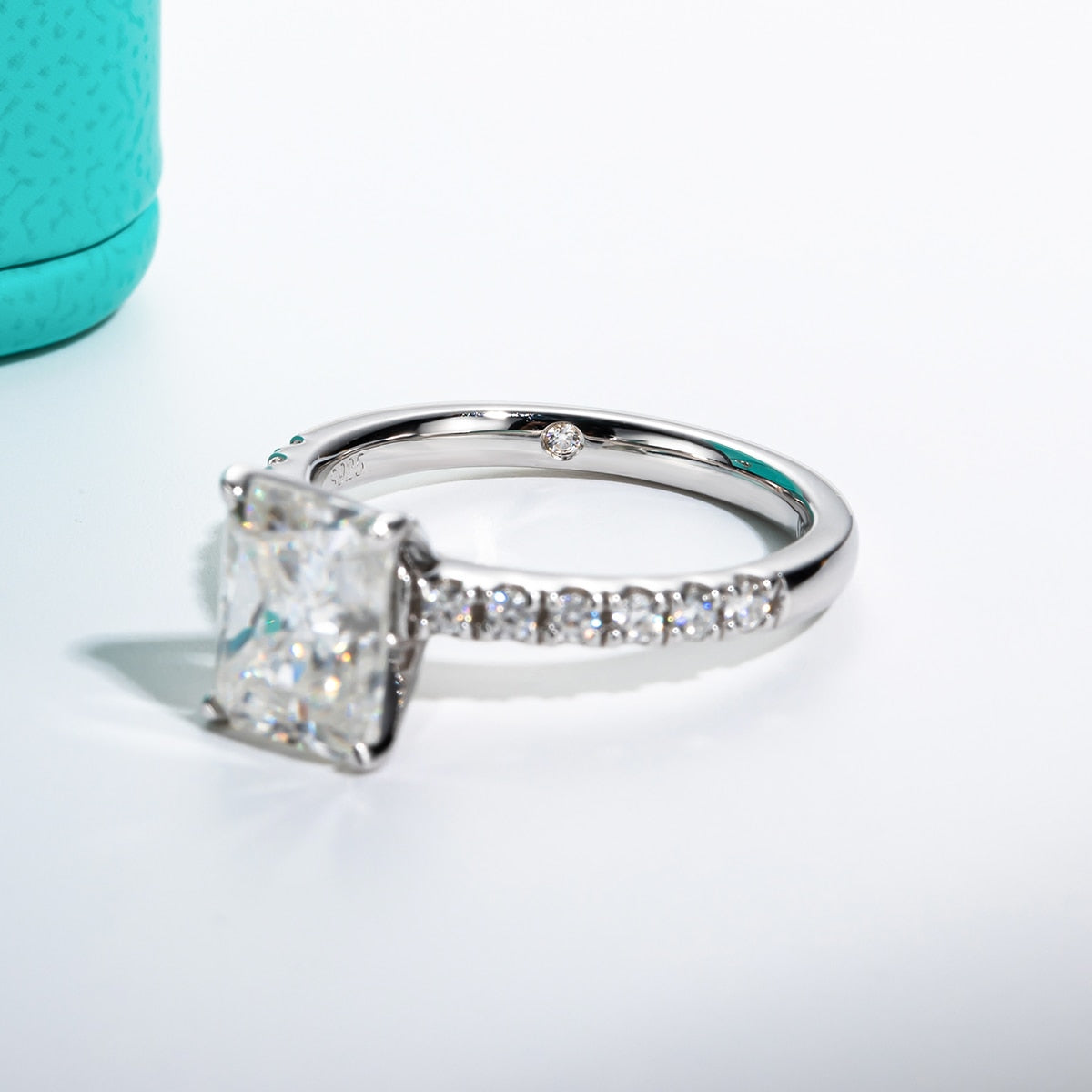 Holloway Jewellery Moissanite Radiant Cut Ring