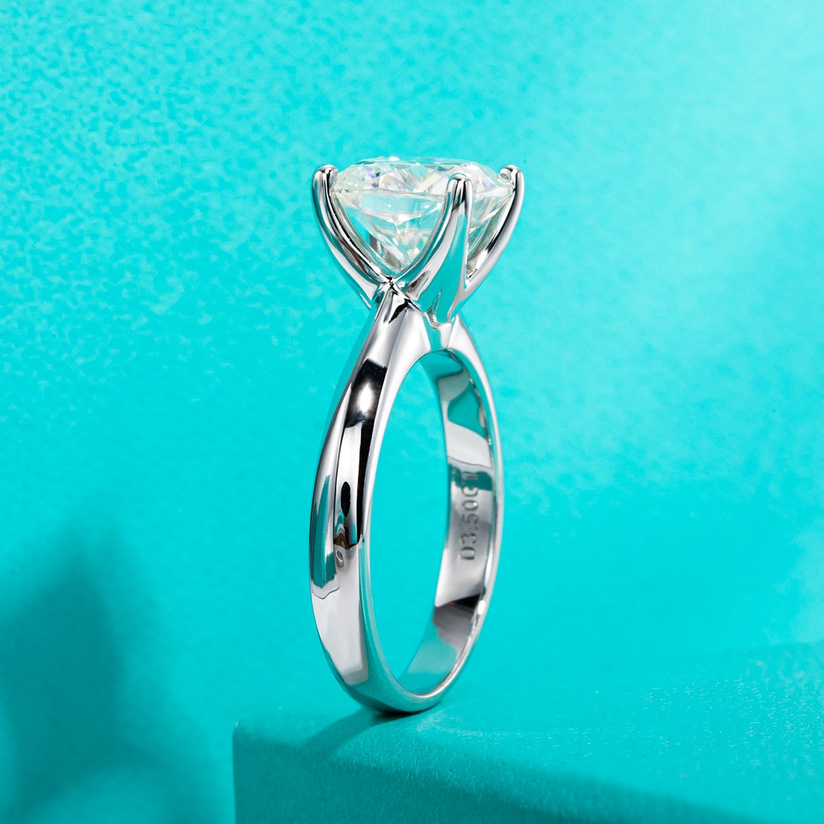 Holloway Jewellery NZ Moissanite Ring