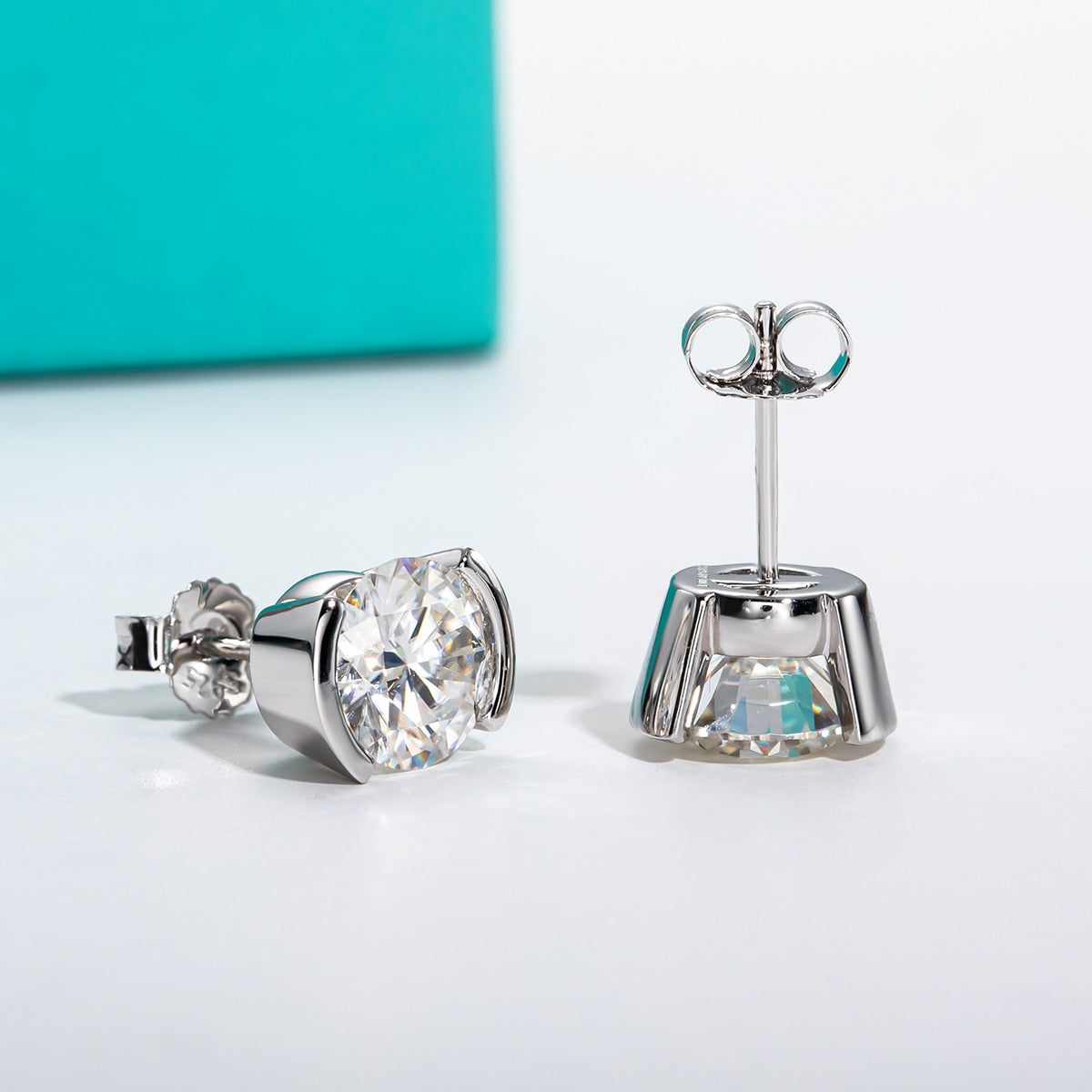 Free Shipping UK Moissanite Diamond Stud Earrings