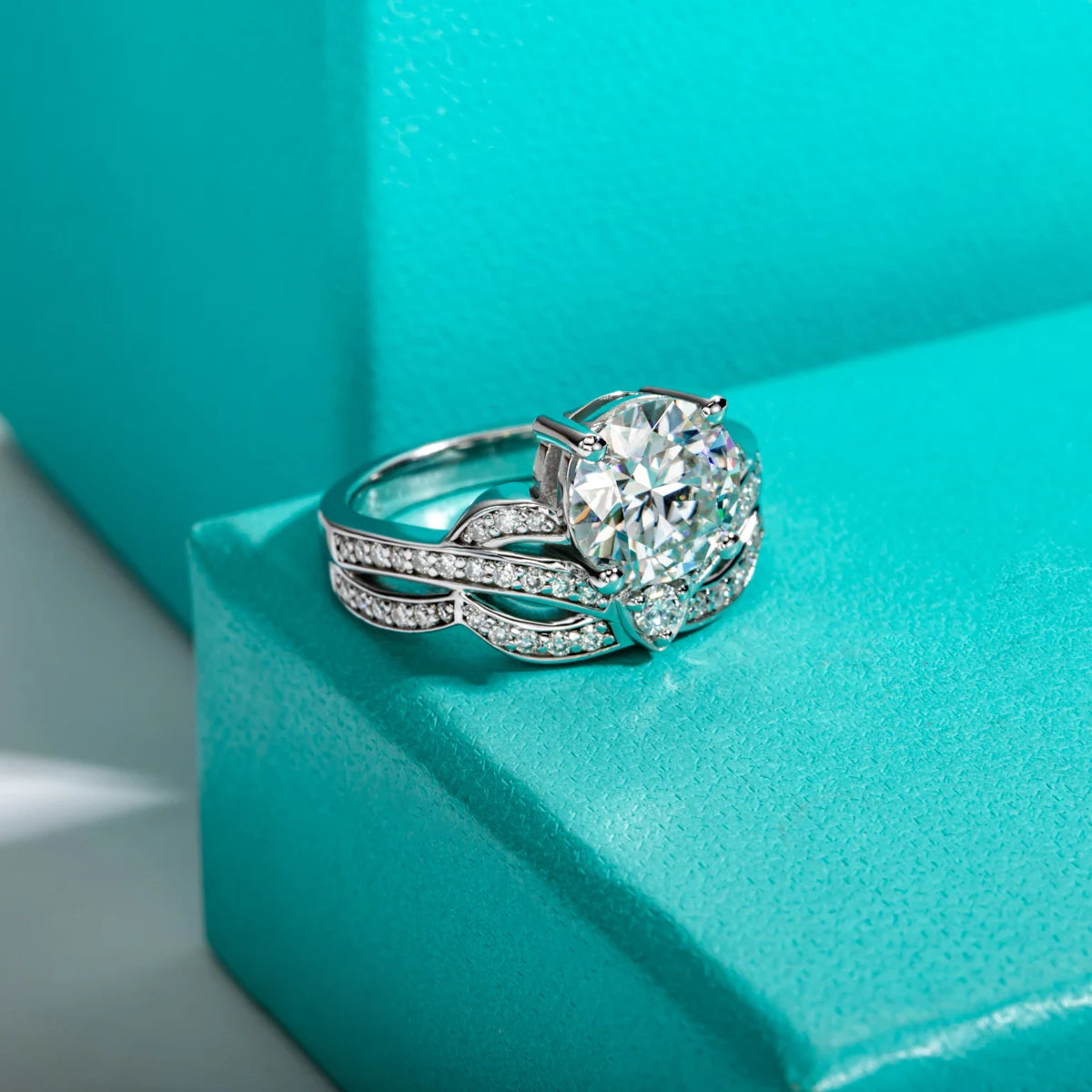 Holloway Jewellery NZ Moissanite Ring