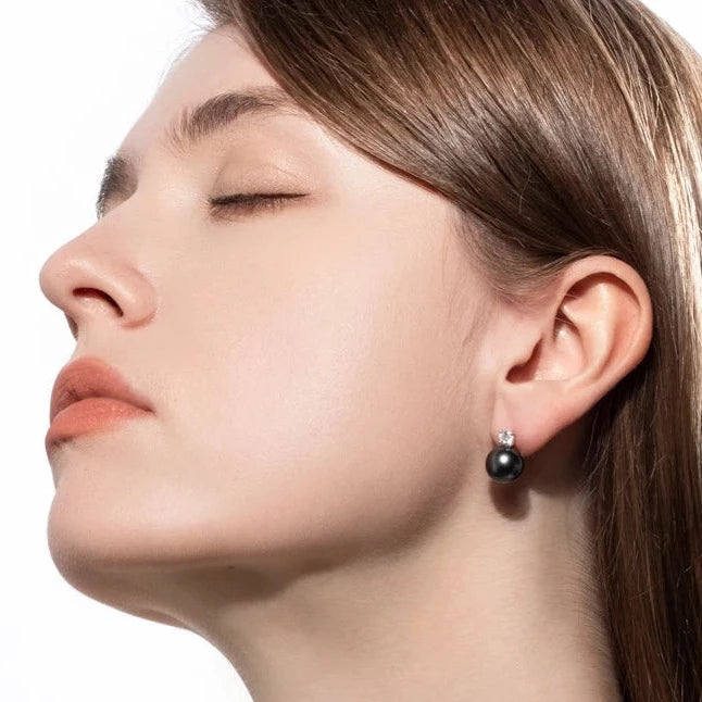 10K White Gold Black Pearl Earrings