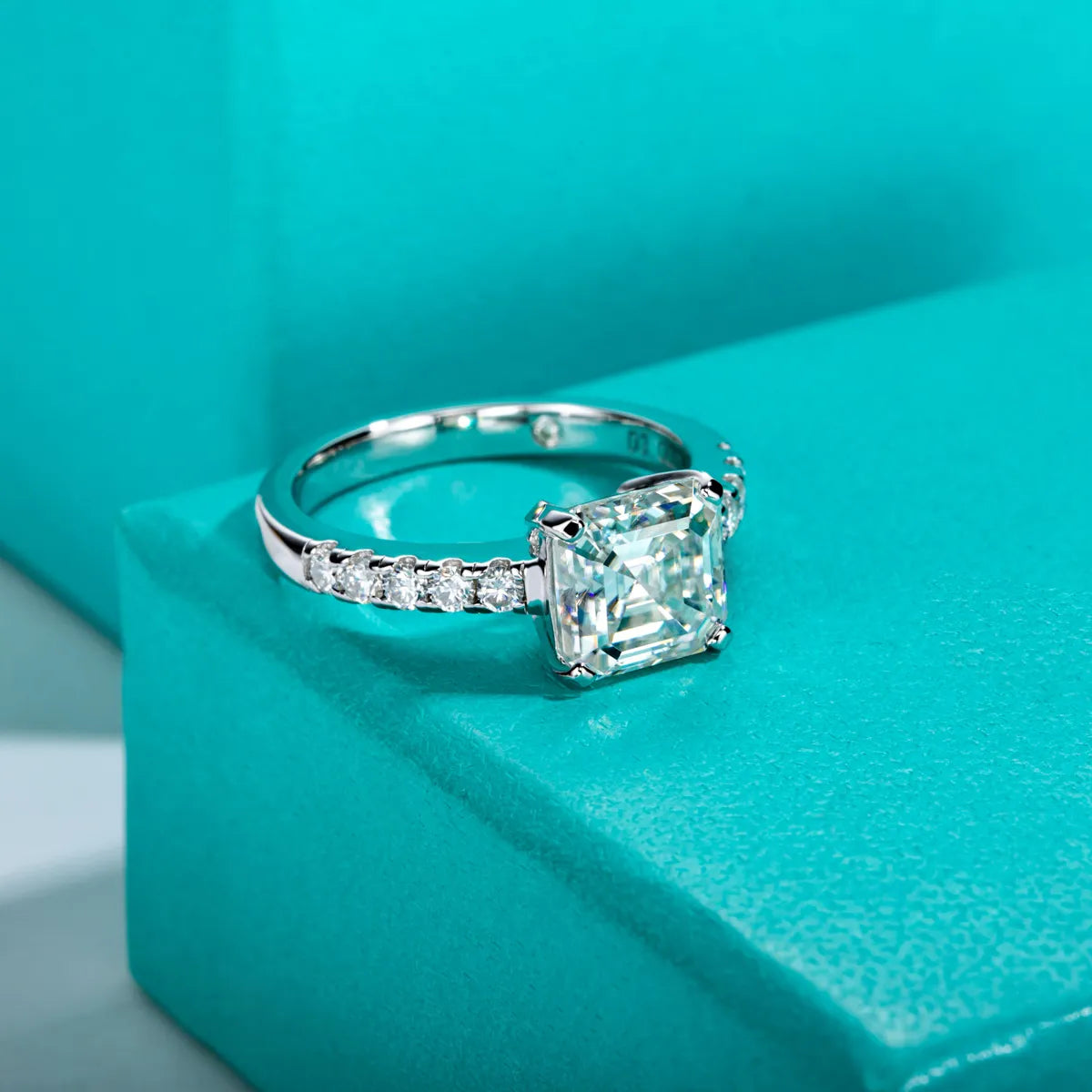 Asscher Cut Moissanite Diamond Engagement Ring