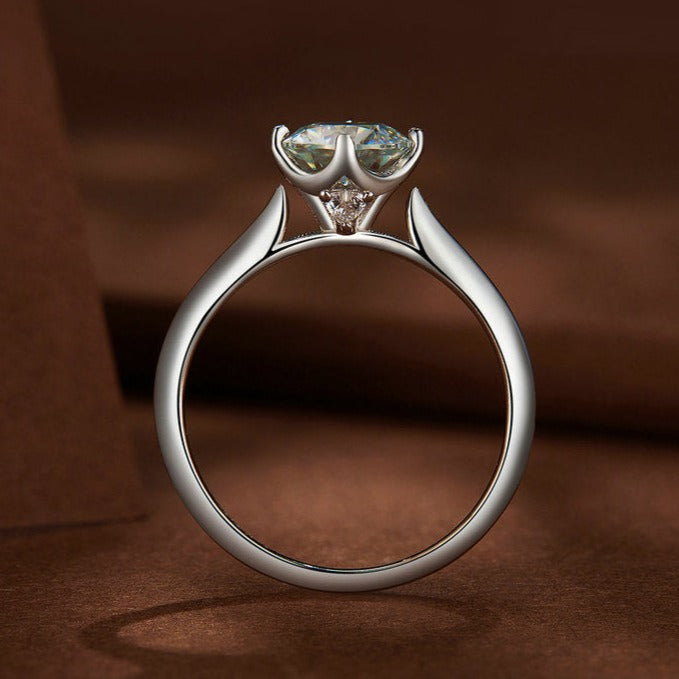 1 Carat Moissanite Engagement Ring UK