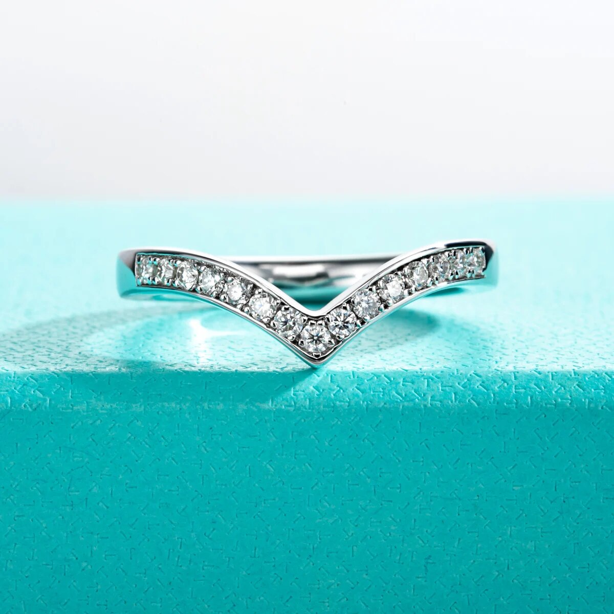 Holloway Jewellery Moissanite Diamond Half Eternity Ring