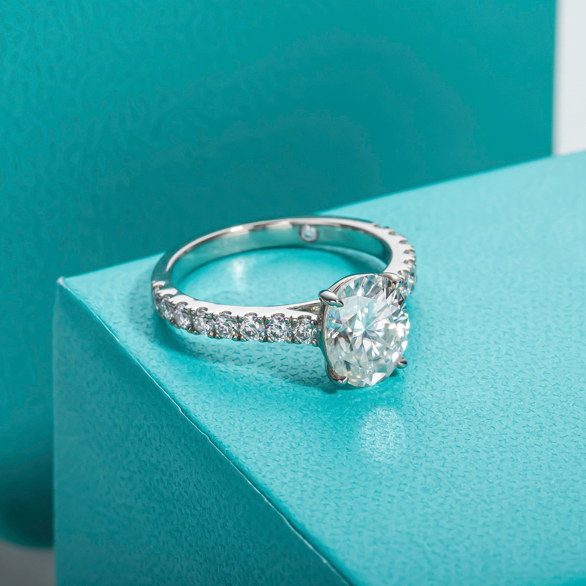 Oval Cut Moissanite Ring US