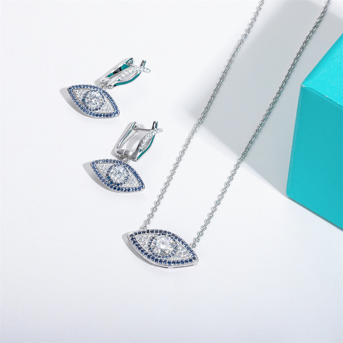 Holloway Jewellery Necklace Earrings Set Moissanite Diamond UK