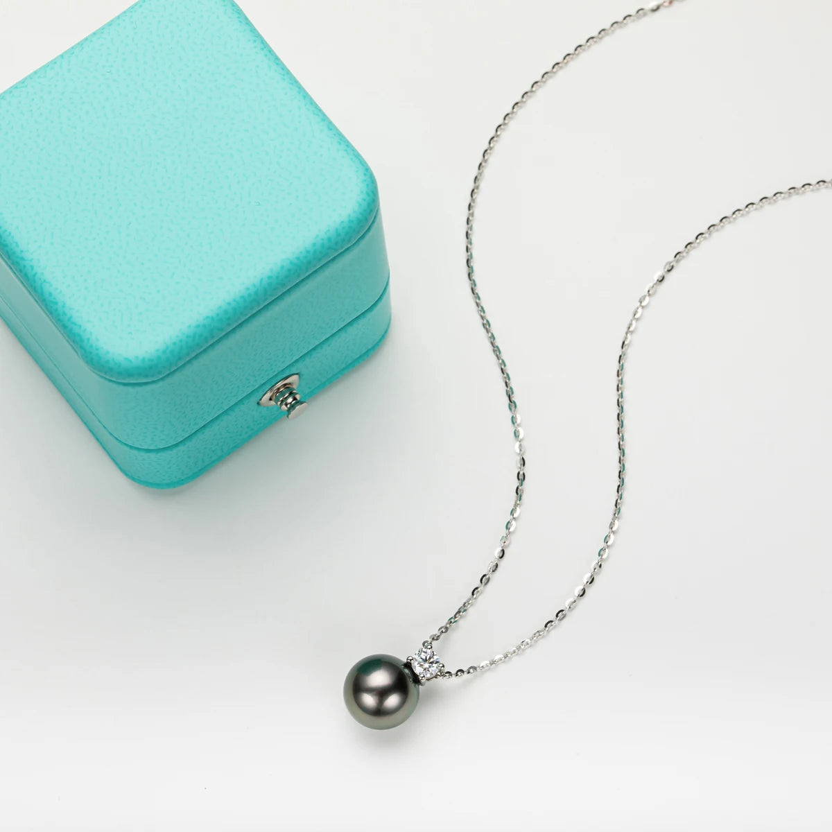 Holloway Jewellery US Tahitian Black Pearl Moissanite Diamond Necklace