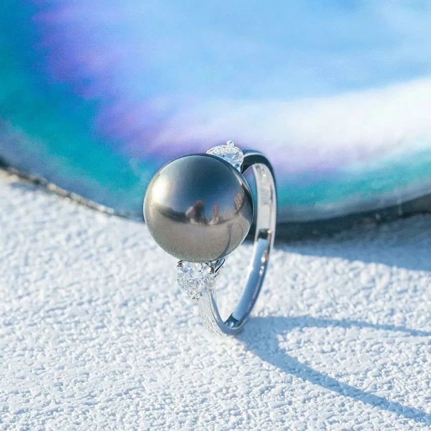Holloway Jewellery UK Tahitian Black Pearl Moissanite Diamond Ring
