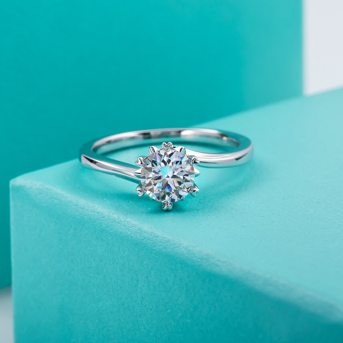 Moissanite Diamond Ring Free Shipping UK