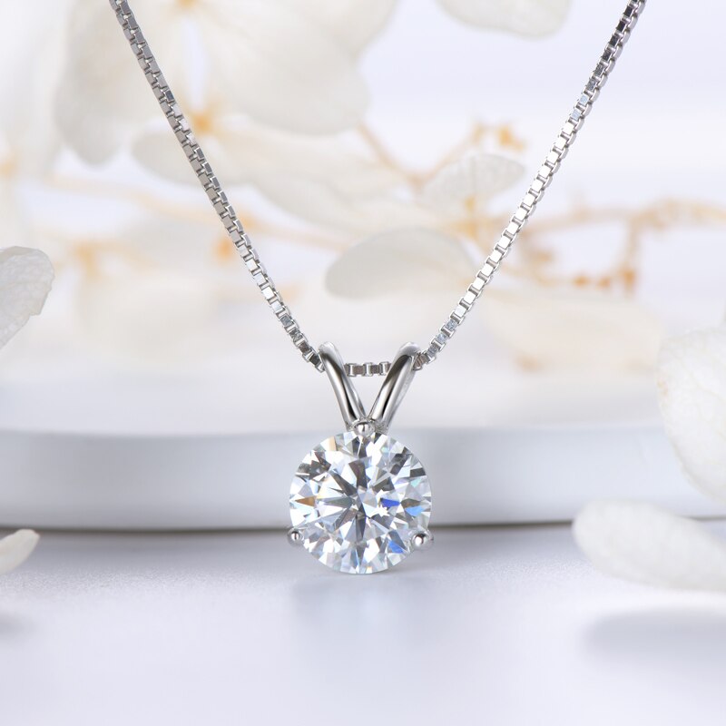 Moissanite Diamond Pendant Free Shipping UK