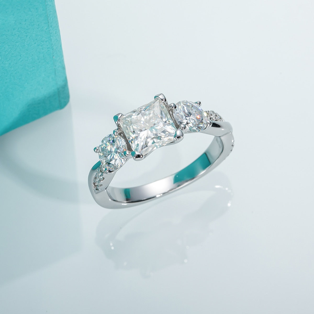 Holloway Jewellery Moissanite Diamond Ring Canada