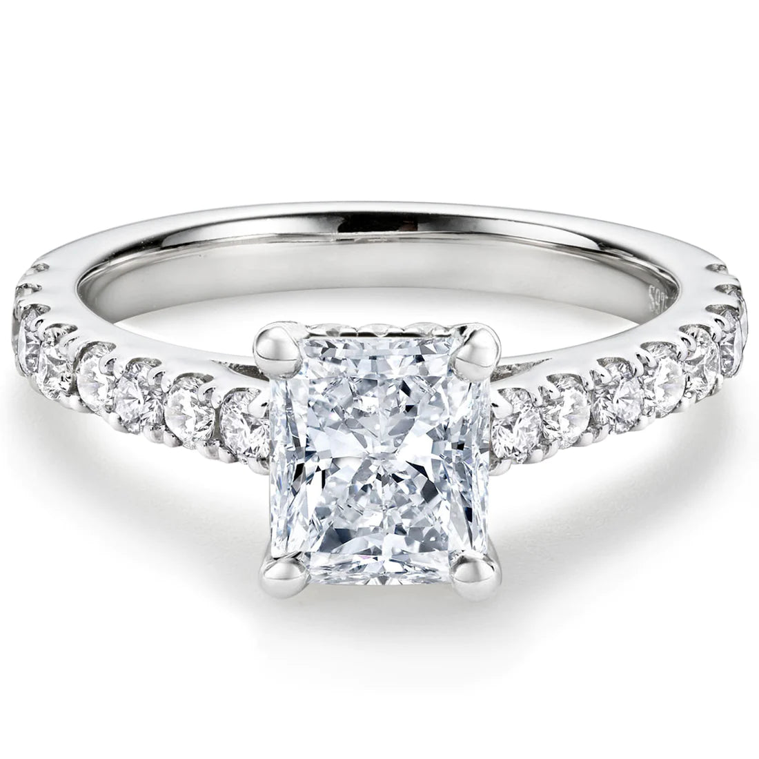 What is moissanite affordable diamond alternative moissanite ring UK Australia USA NZ Holloway Jewellery