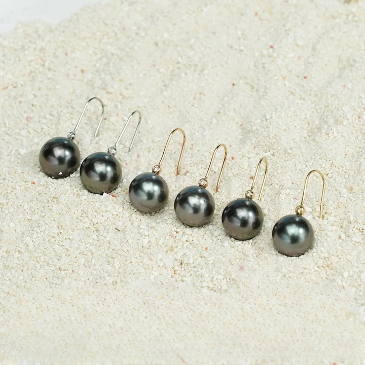 Holloway Jewelley Canada Black Pearl Moissanite Earrings