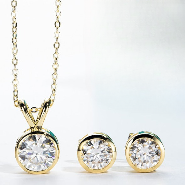 Jewellery Set 2ct Bezel Set Moissanite Necklace and 1ct Moissanite Earrings