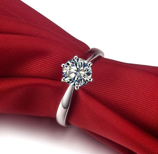 Moissanite Diamond 18K White Gold Engagement Ring