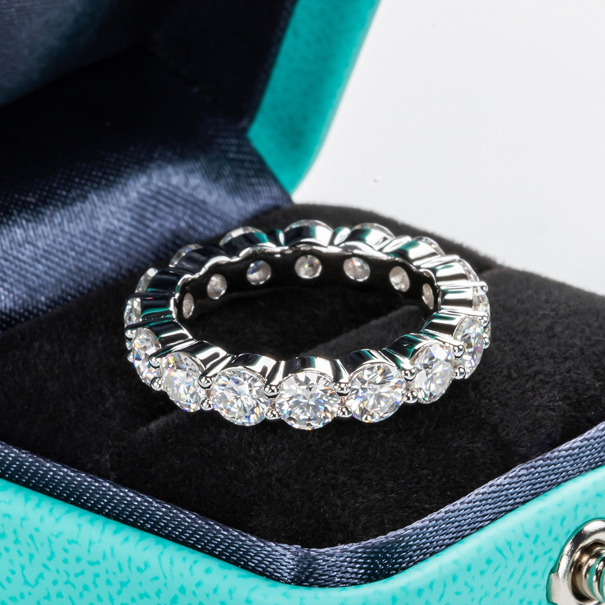 Moissanite Diamond Engagement Ring