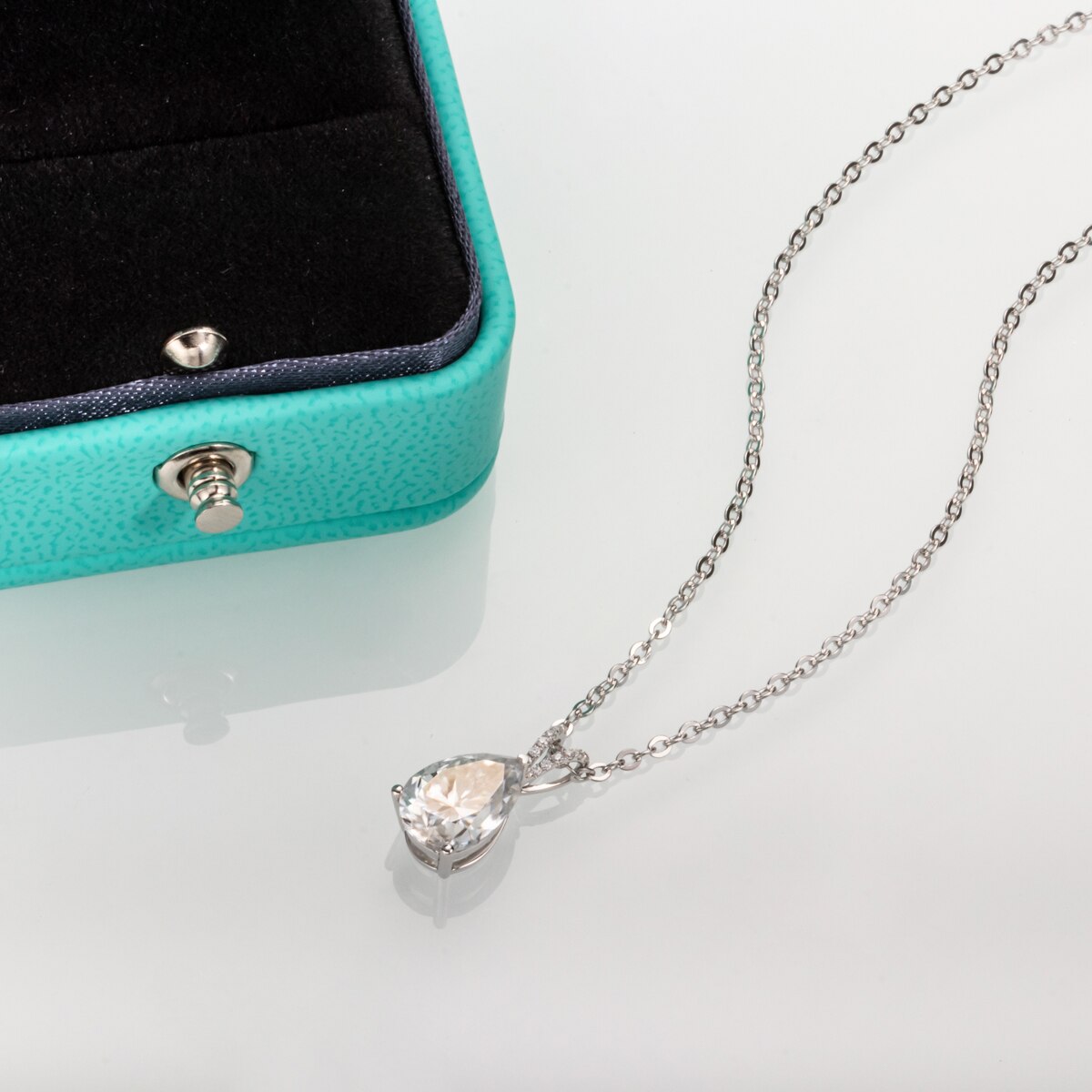 2 carat pear moissanite pendant necklace australia