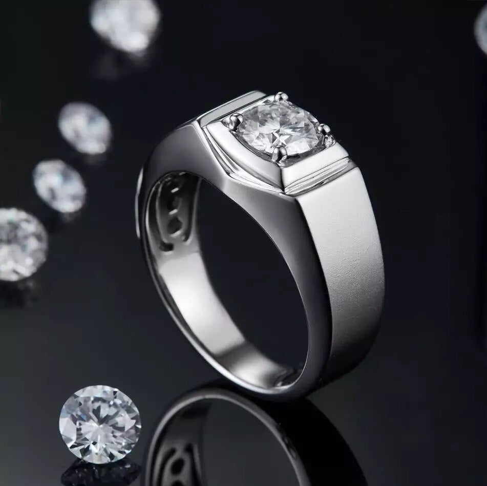 Holloway Jewellery Moissanite Ring