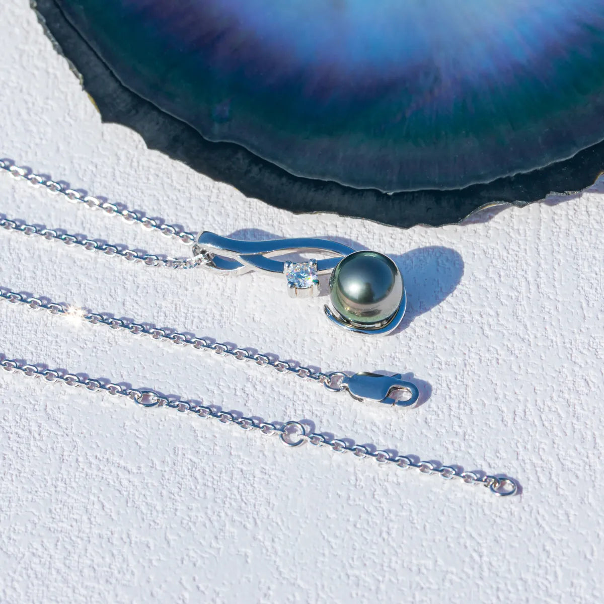 Tahitian Black Pearl 0.3ct Moissanite Diamond Pendant Necklace