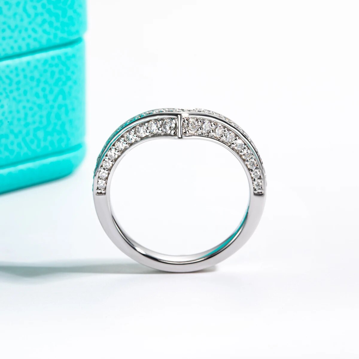 Holloway Jewellery Moissanite Diamond Wedding Ring UK