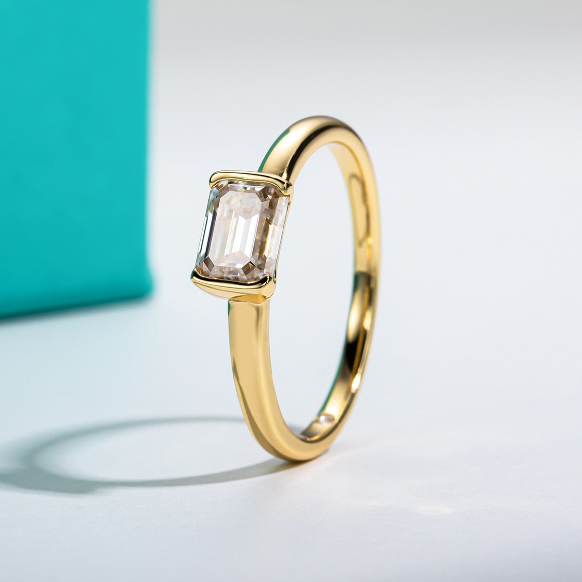 Emerald 1 carat Gold Ring Holloway Jewellery