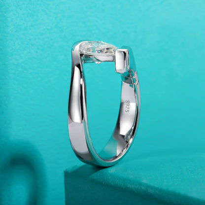 Holloway Jewellery Pear Shape Moissanite Ring