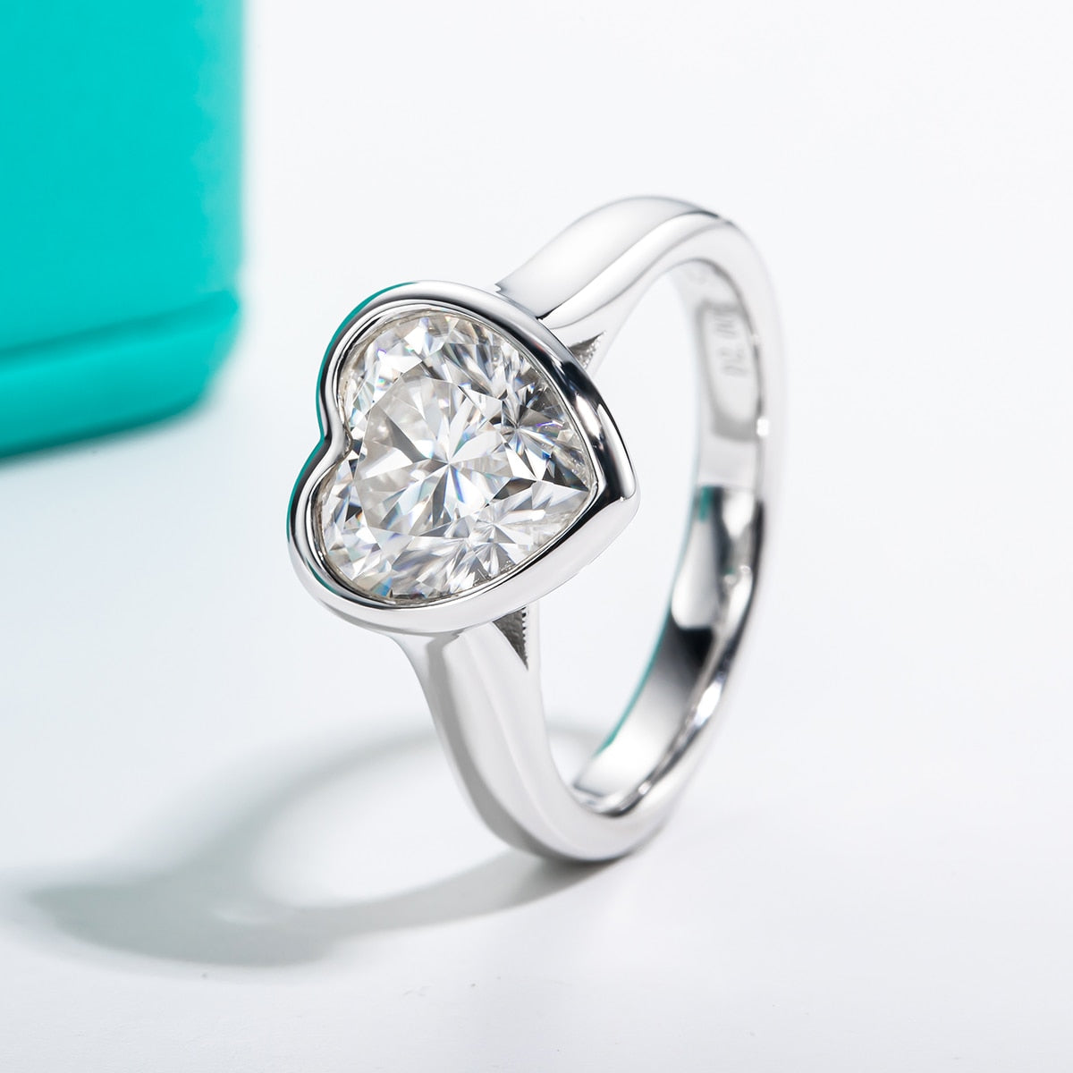 Heart Moissanite Diamond Ring