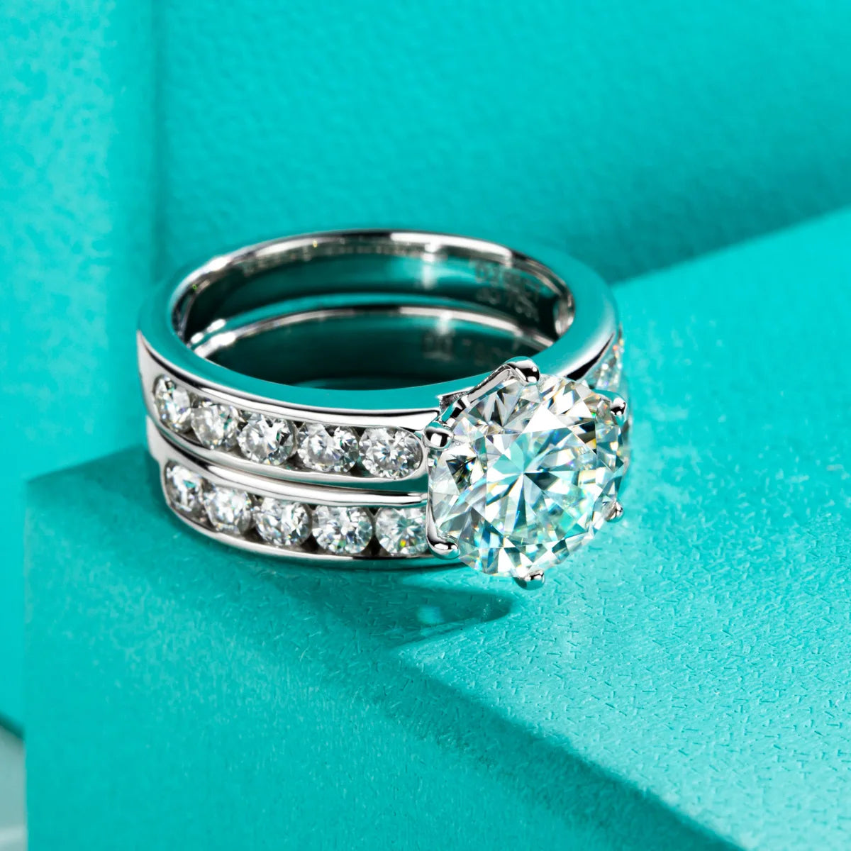 Holloway Jewellery US Moissanite Diamond Ring Set