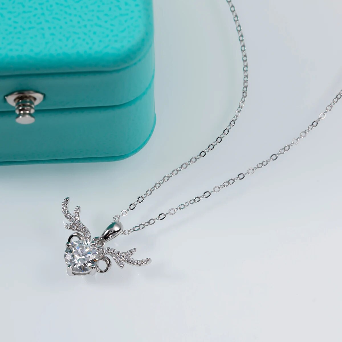 Free Shipping NZ Deer Shape Moissanite Diamond Necklace