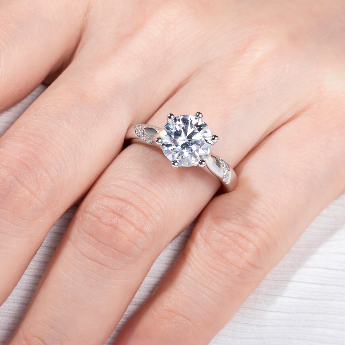 Moissanite Diamond Engagement Ring Canada
