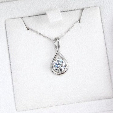 Free Shipping UK Moissanite Diamond Necklace