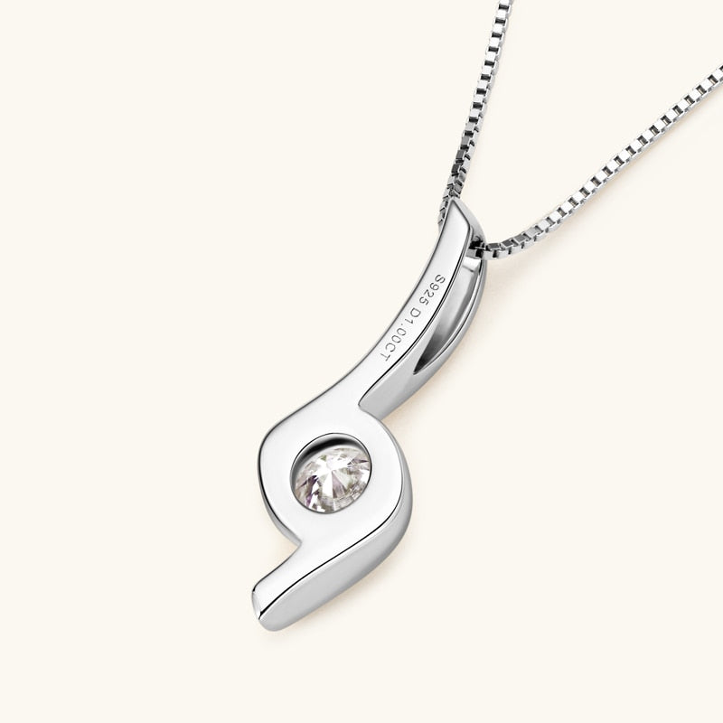 Silver pendant necklace Holloway Jewellery 1ct Moissanite