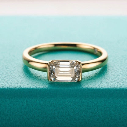1ct emerald cut ring engagement ring gold colour Holloway Jewellery