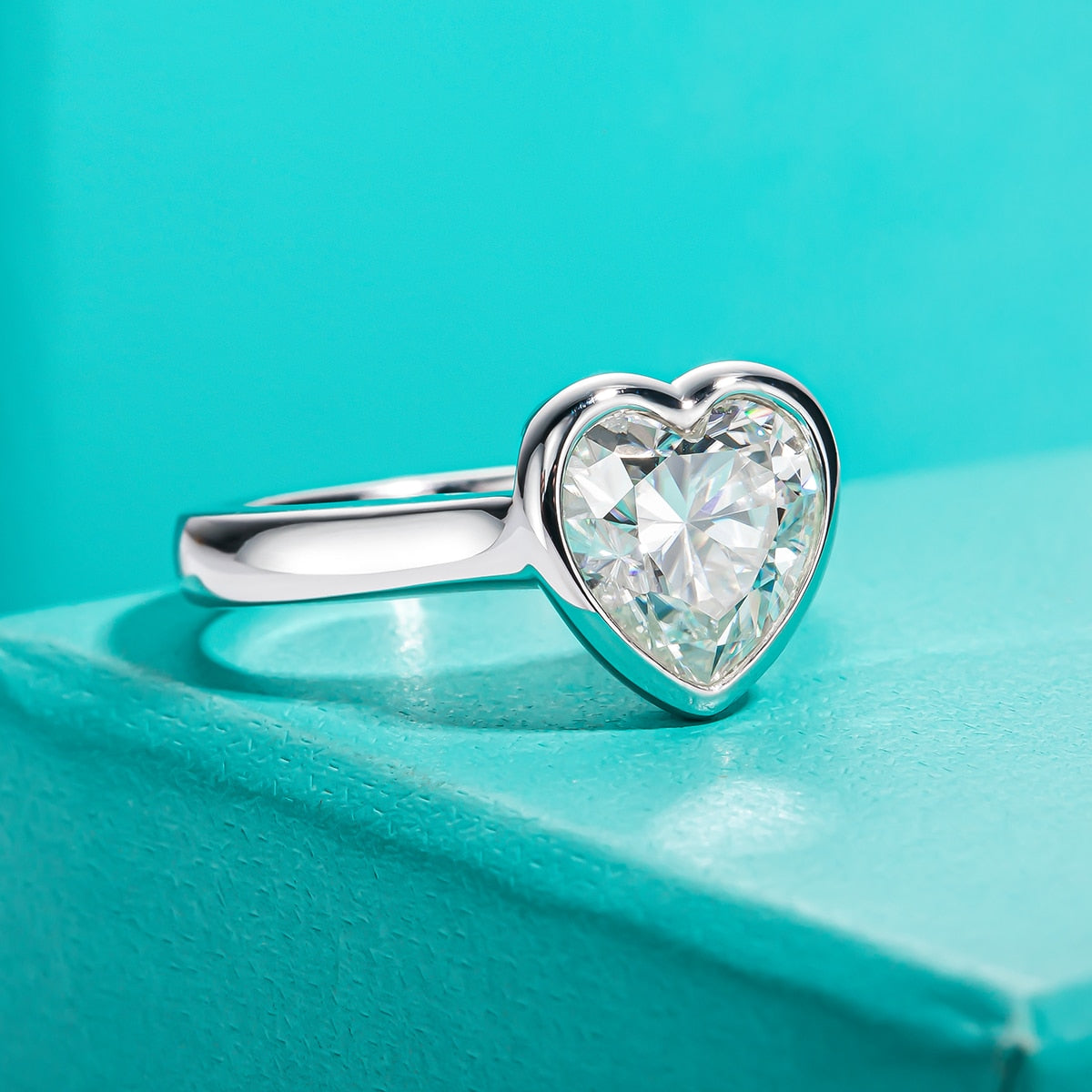 Holloway Jewellery Heart Shape Moissanite Diamond Ring