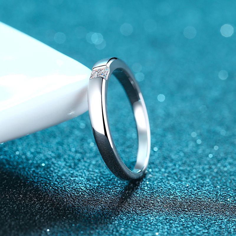 Sterling Silver Moissanite Diamond Wedding Ring UK