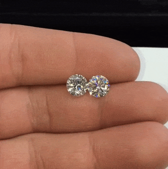 lab diamond vs moissanite photo credit Lauren B Jewelry