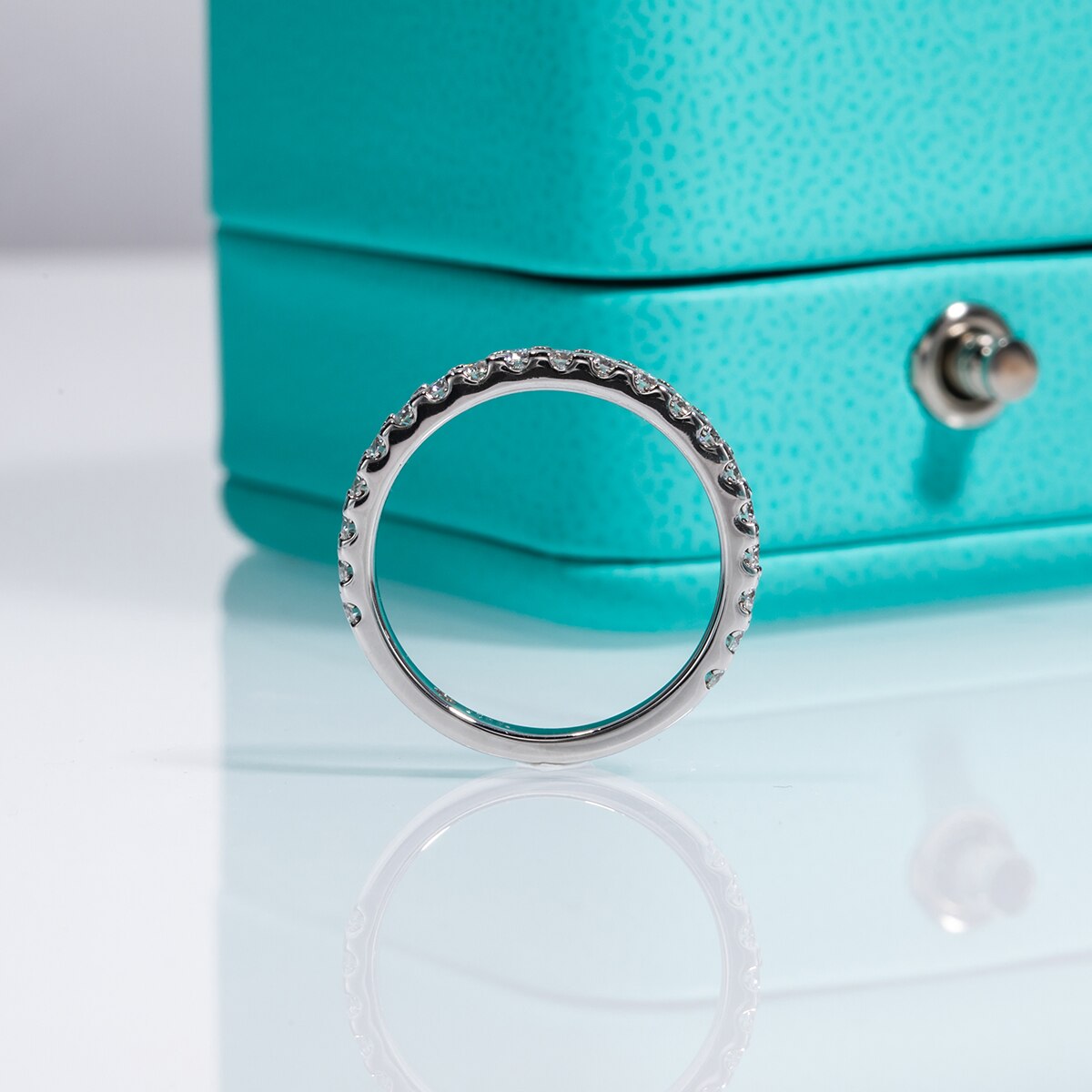 Mint radiant hearts 2025 of pandora ring