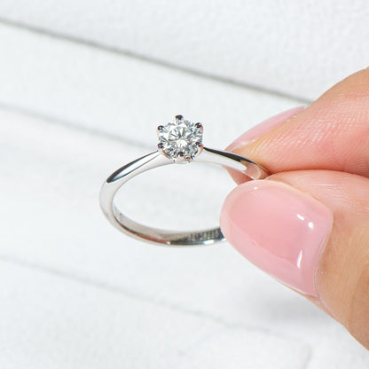 engagement ring holloway jewellery 0.5ct moissanite diamond